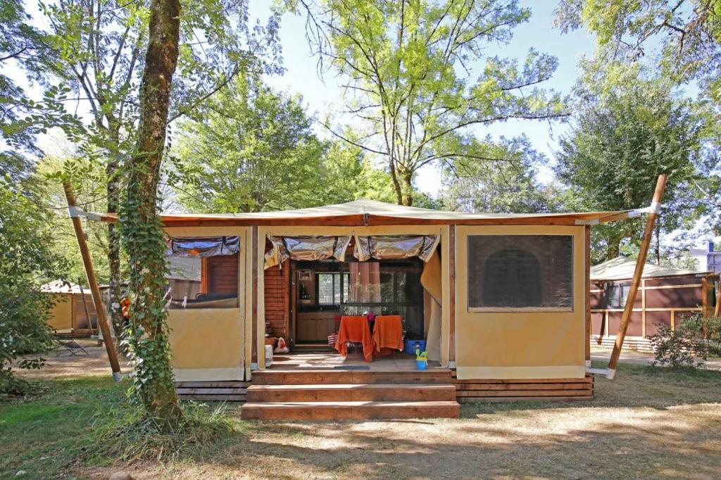 Onlycamp Chamarges * Die