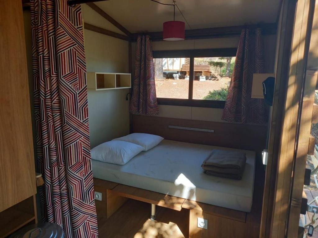 Onlycamp Chamarges Die